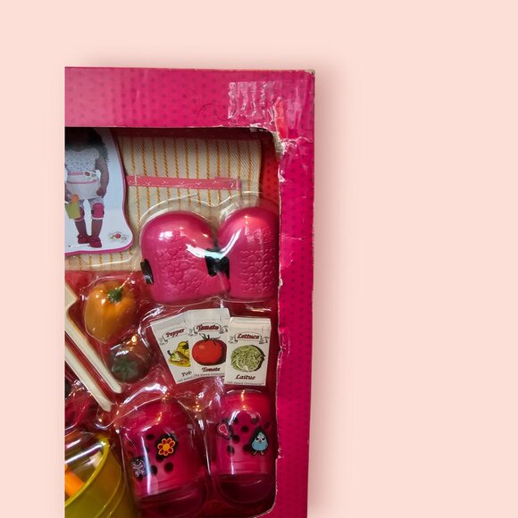 Our Generation Nahla's Red and Play Set - Picture 9 of 10